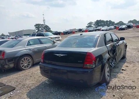 2006 Chrysler 300 z USA, uszkodzony, nr VIN 2C3LA43R16H219702